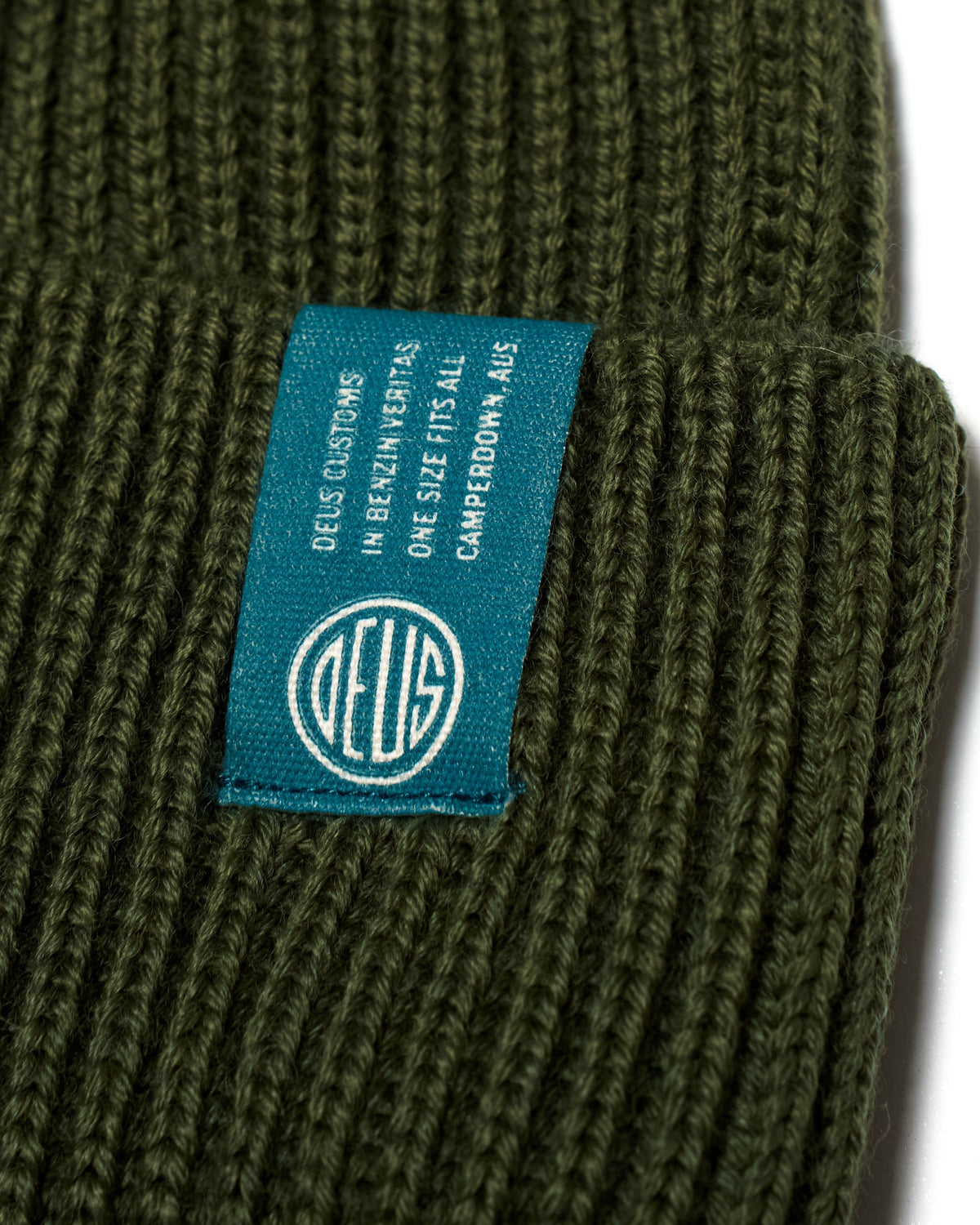 DEUS EX MACHINA OSCAR PILL BEANIE PINE