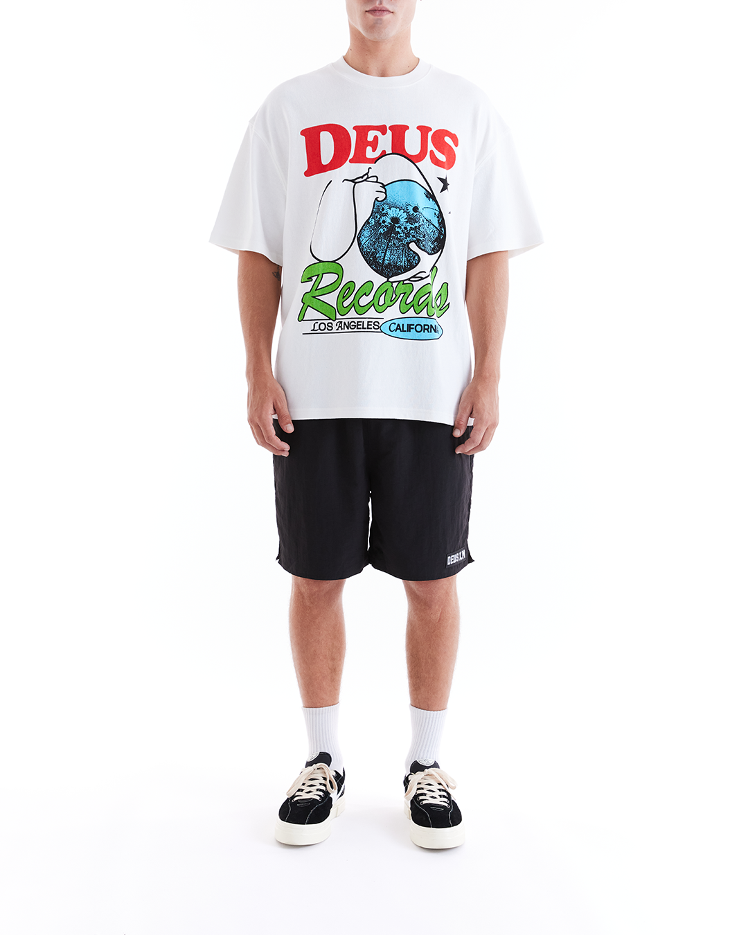 Intuition Tee - Vintage White|Model