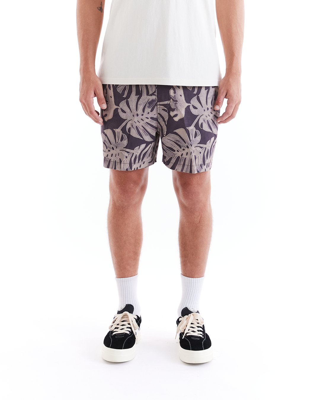 Ace Beach Short - Brown|Model