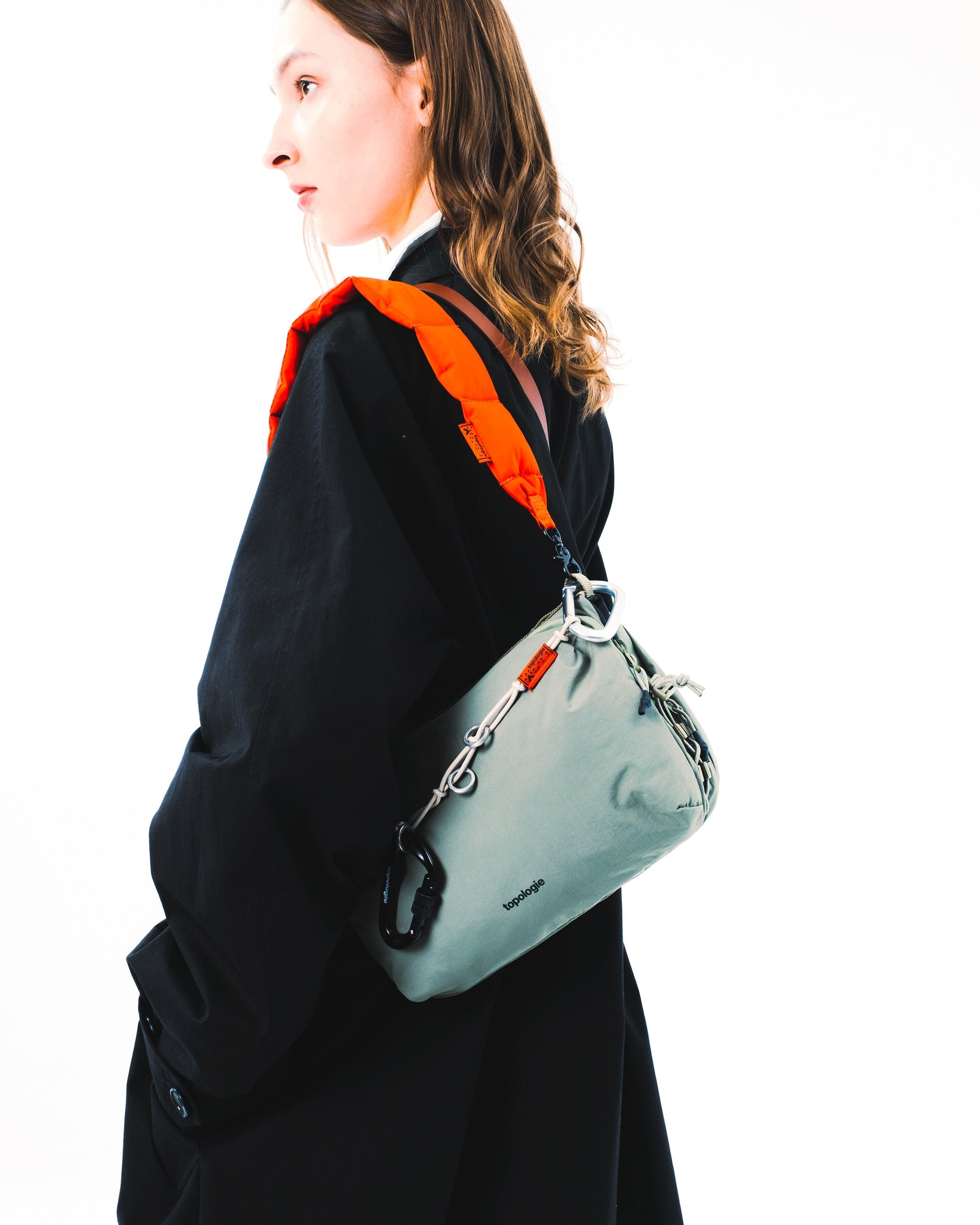 TOPOLOGIE PUFFER WRIST STRAP