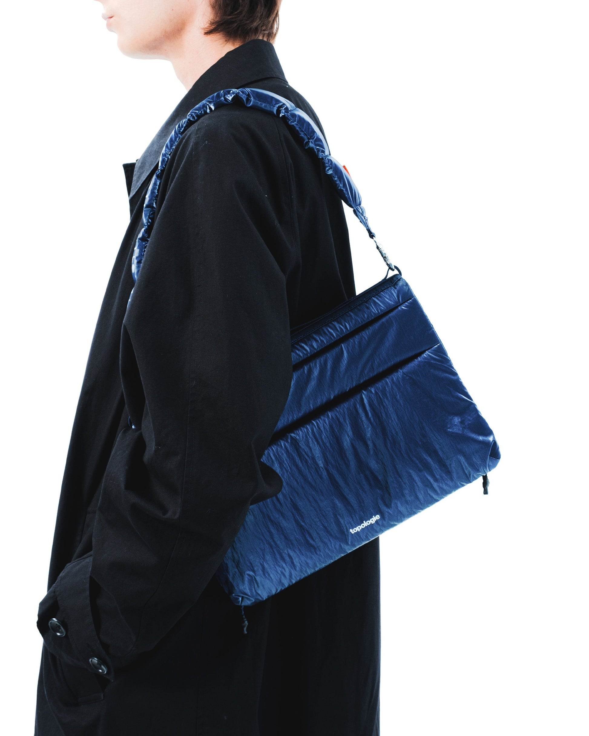 TOPOLOGIE PUFFER WRIST STRAP