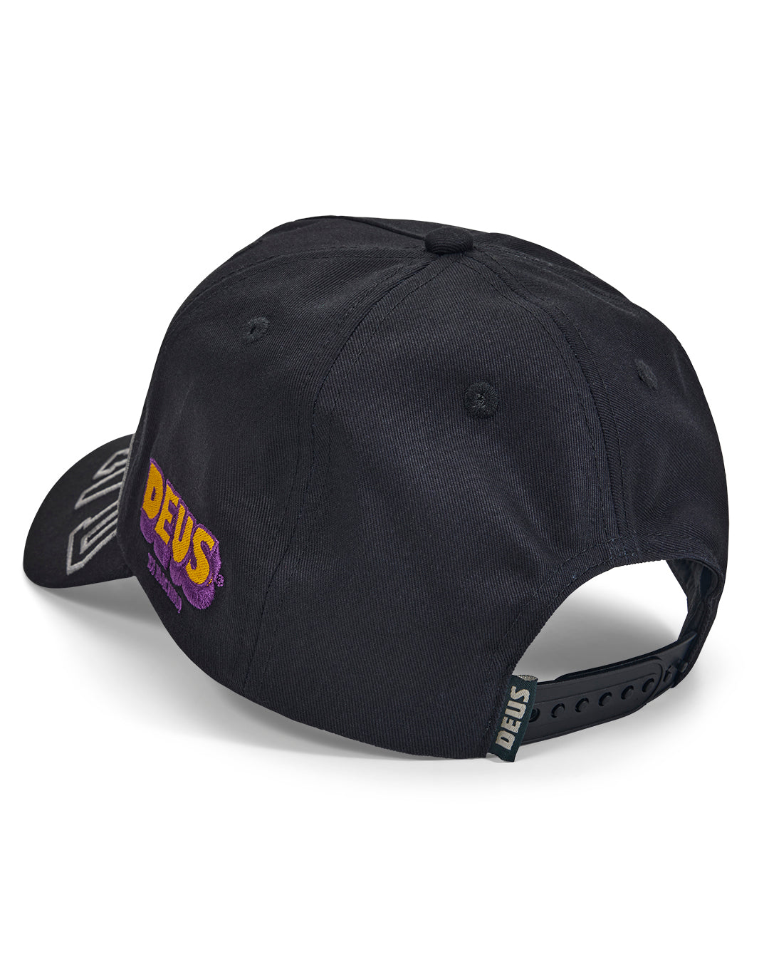 kit-n-kapow-trucker-black-beauty|Model