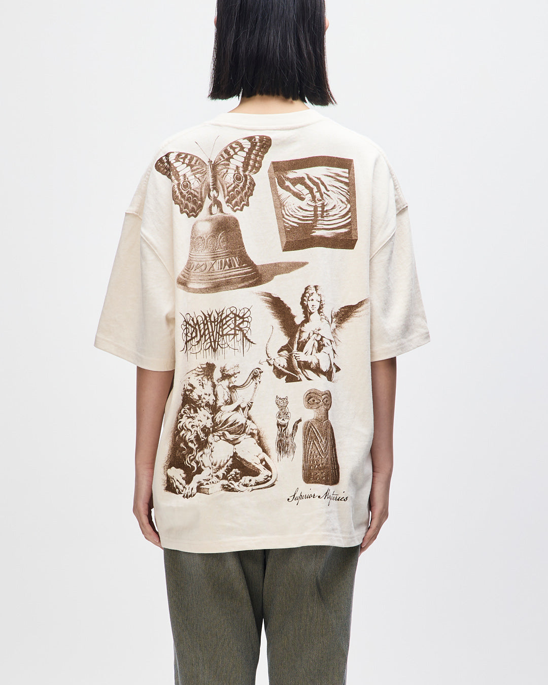 DEUS EX MACHINA INVOCATION TEE - DIRTY WHITE