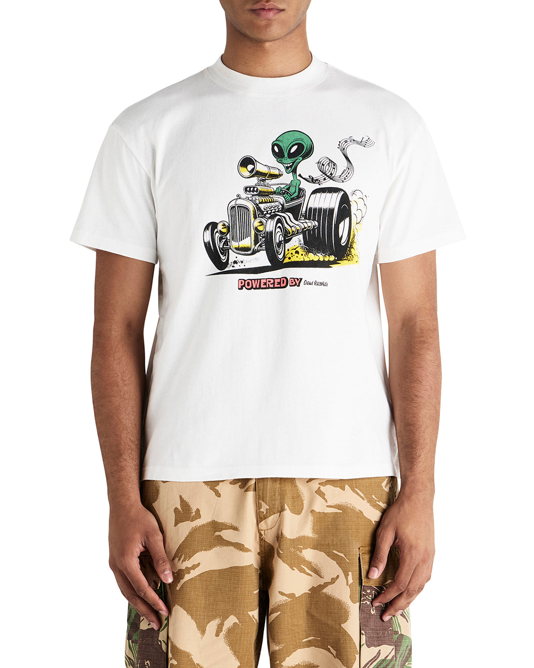 celestial-rod-tee-vintage-white|Model