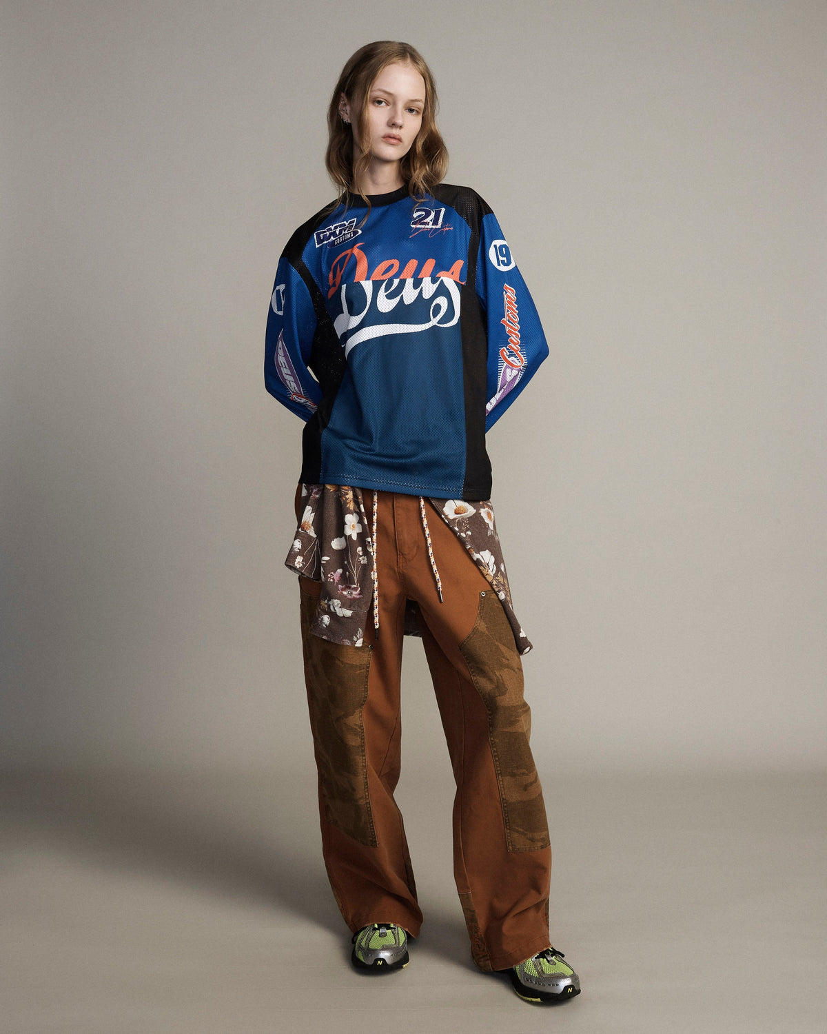 moss-gather-moto-blue-light|Model