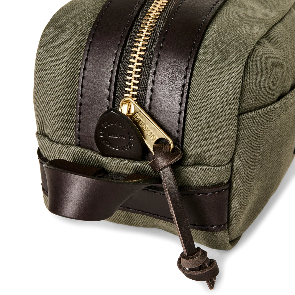 Filson Travel Kit — Otter Green