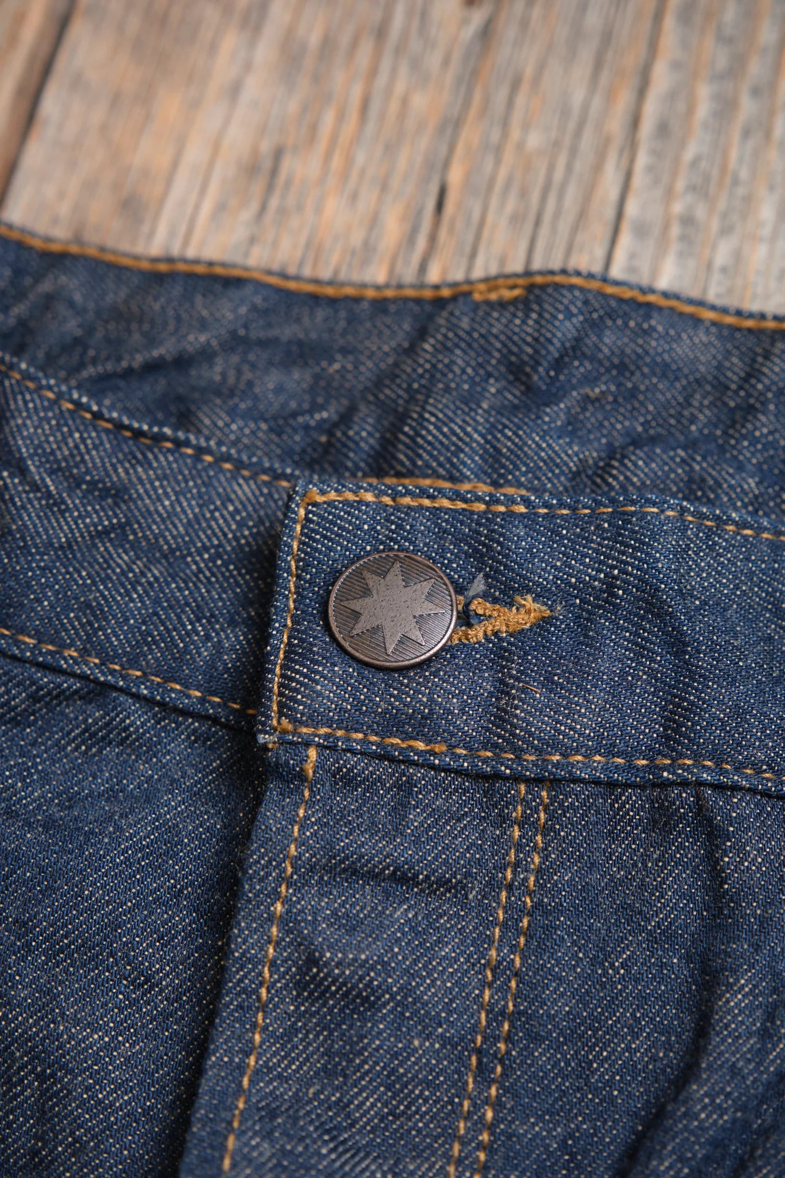 Freenote Belford Straight Cut 13 Ounce — Natural Rinsed Denim — view 8