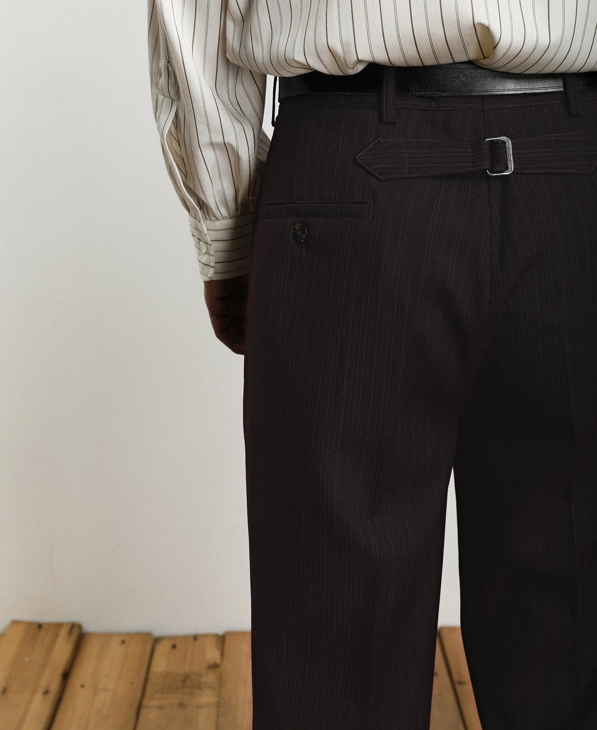 MILITORA LOT 830 1940S WOOL-BLEND TWO TUCK SLACKS - WINE