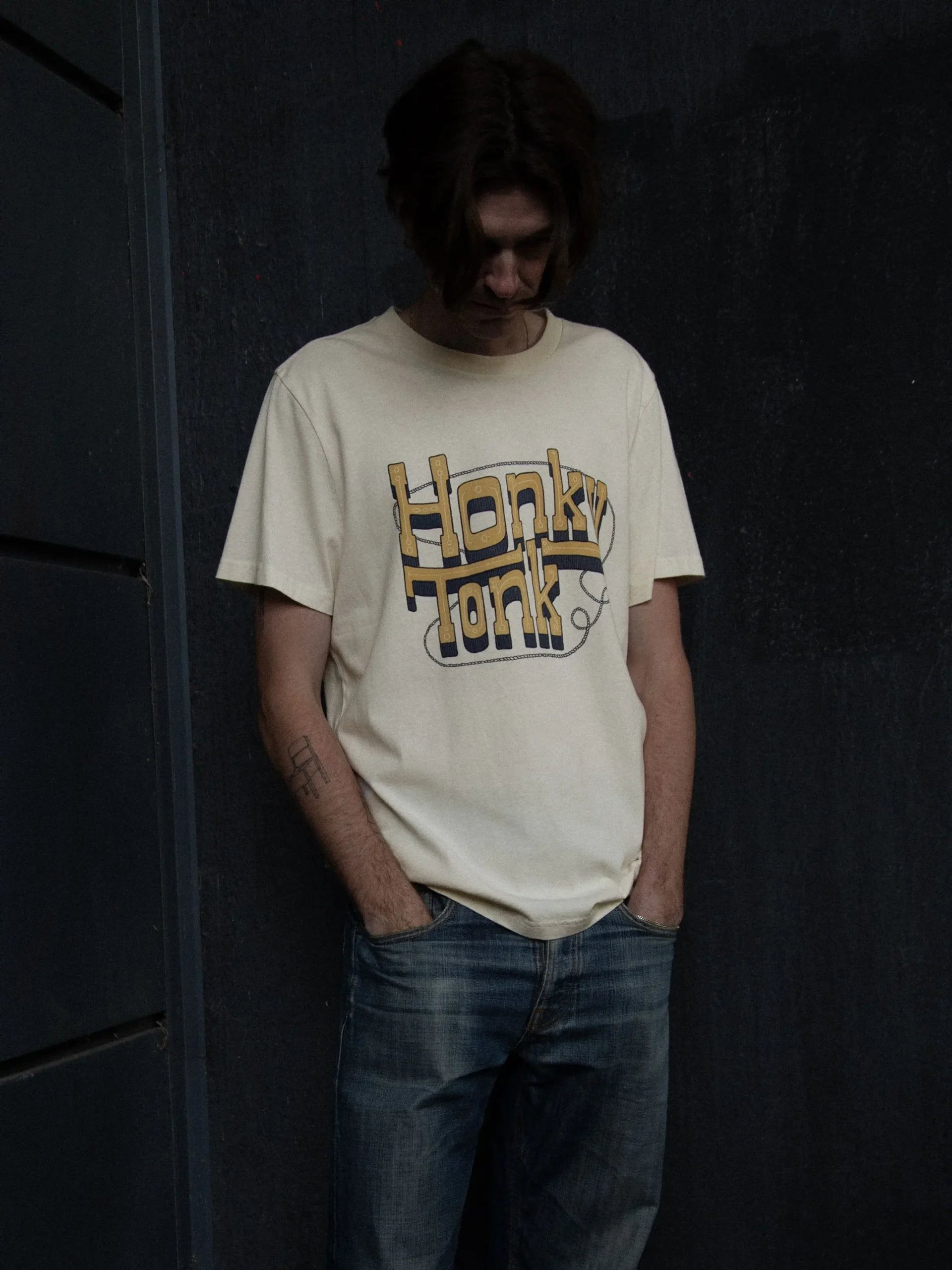 NUDIE JEANS ROY HONKY TONK TSHIRT - ECRU