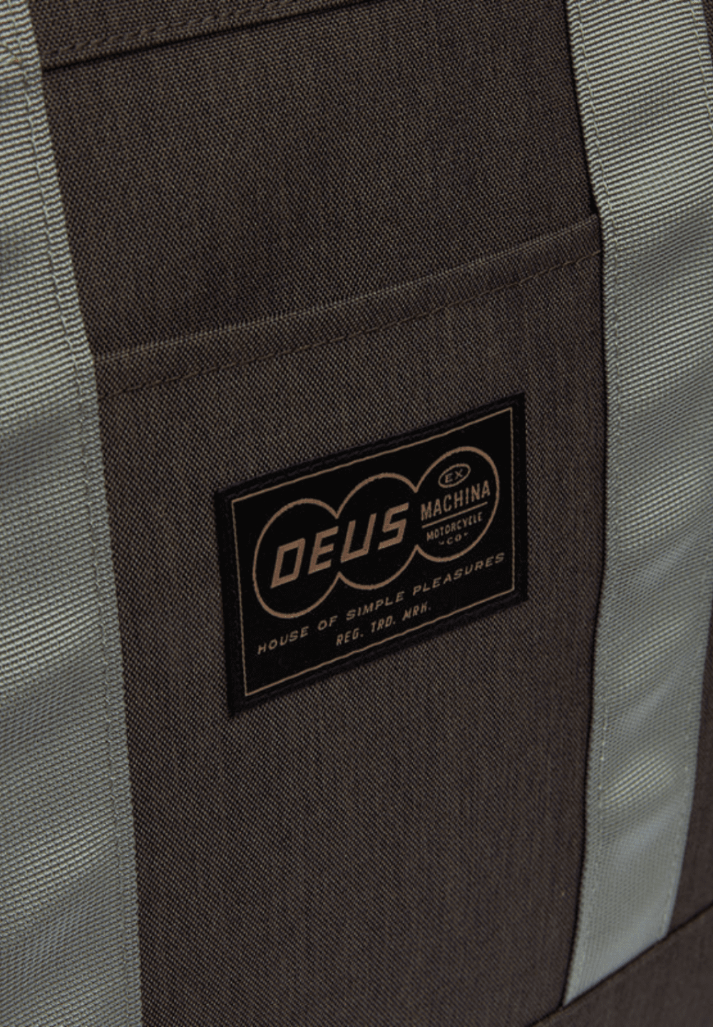 DEUS EX MACHINA TRAVIS WEEKEND BAG - ANTHRACITE