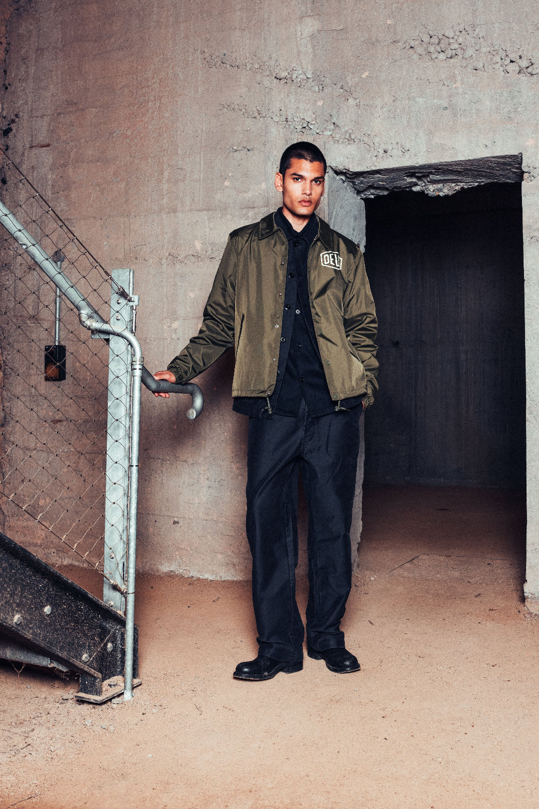 DEUS EX MACHINA HARAJUKU COACH - CYPRESS GREEN