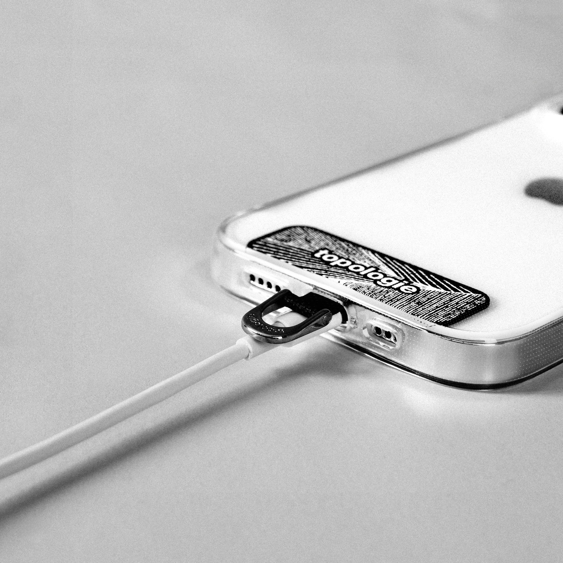 TOPOLOGIE PHONE STRAP ADAPTER