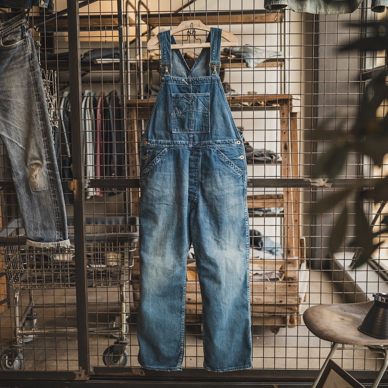 TCB JEANS BOSS OF THE OLD CAT OVERALLS - INDIGO
