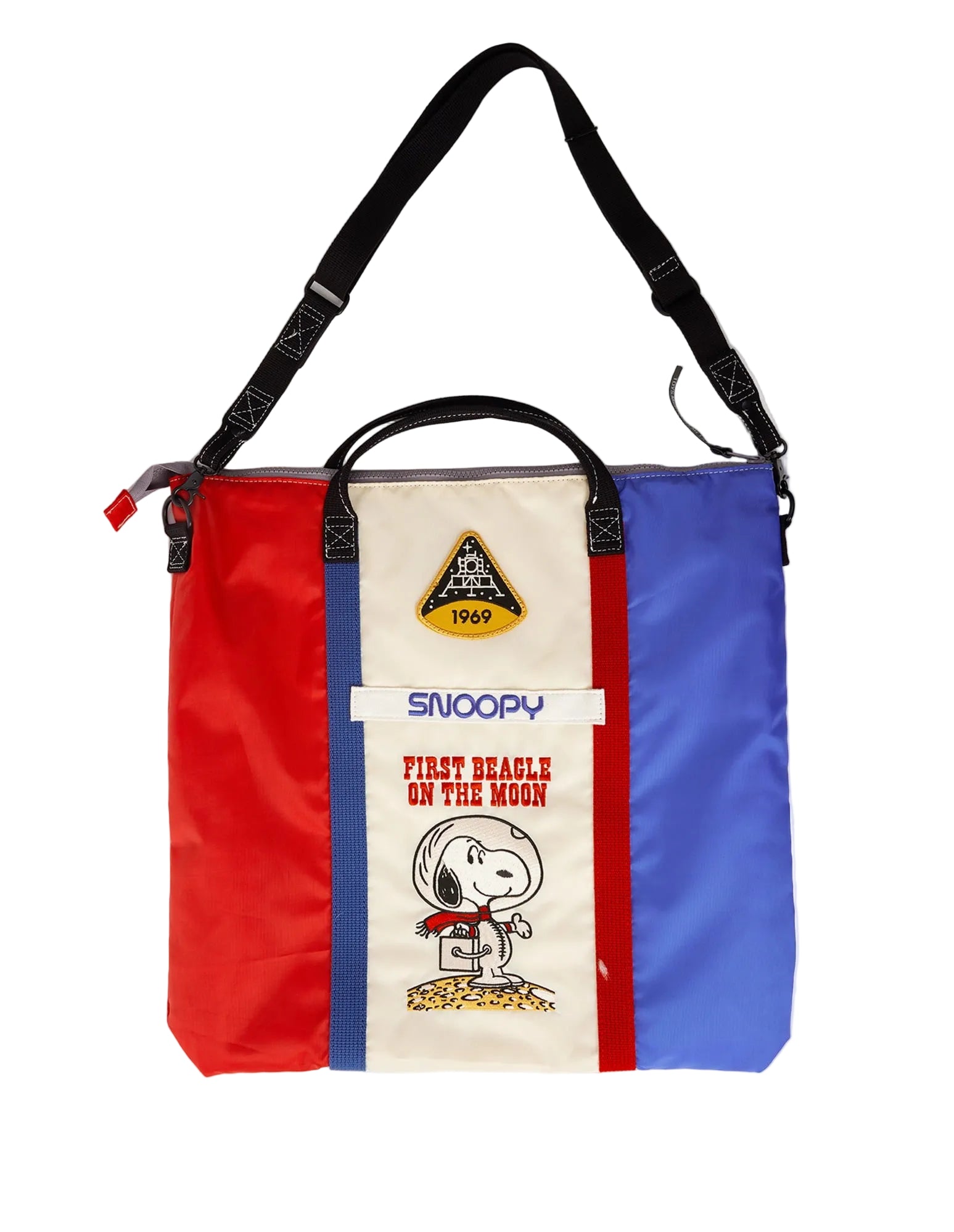 Toys McCoy Snoopy First Beagle On The Moon — Trico — front view