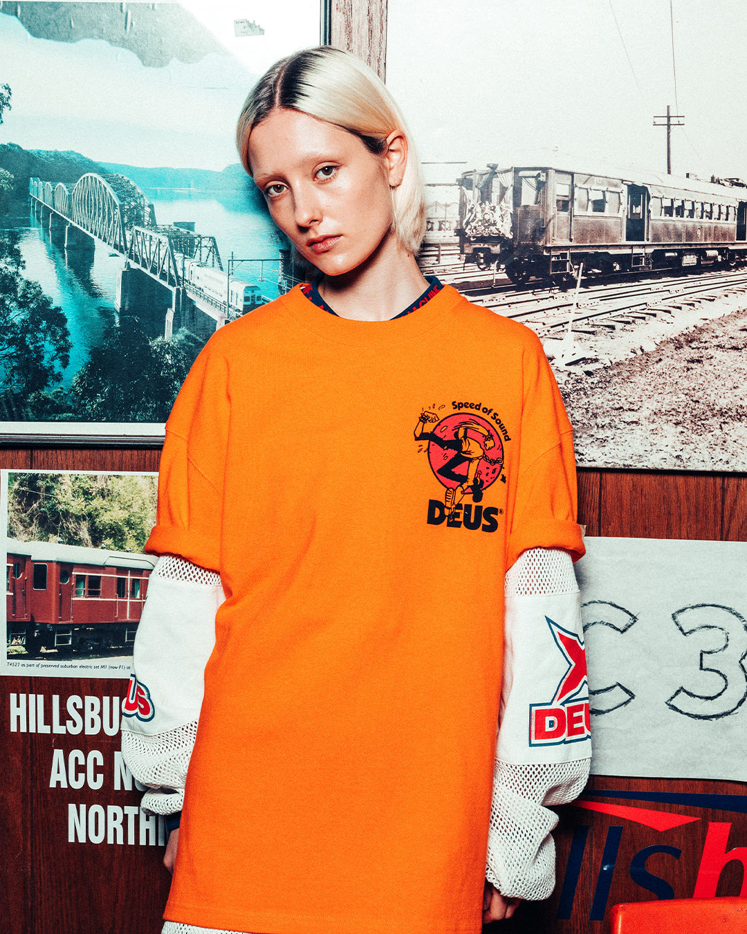 DEUS EX MACHINA ROUGHNECK TEE - PERSIMMON ORANGE